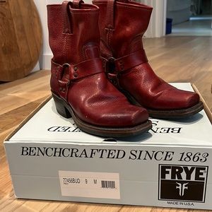 Frye bud red boots size 9